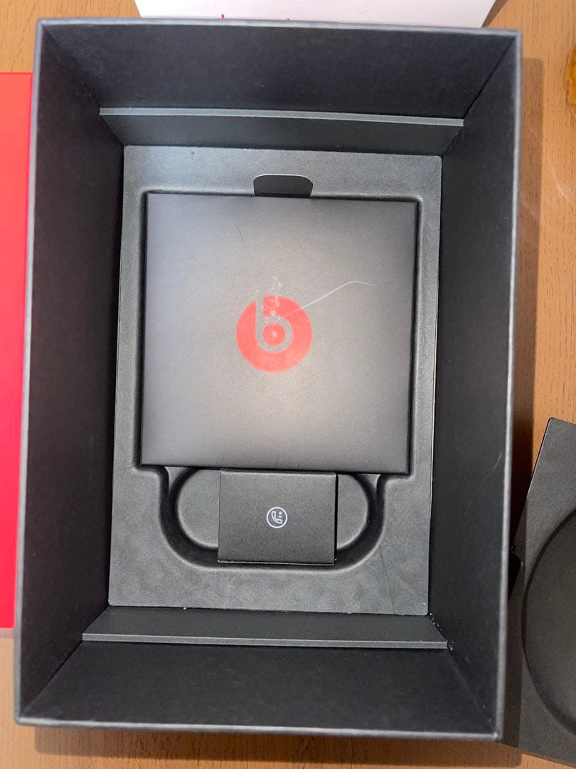 ヘッドホン beatssolo2