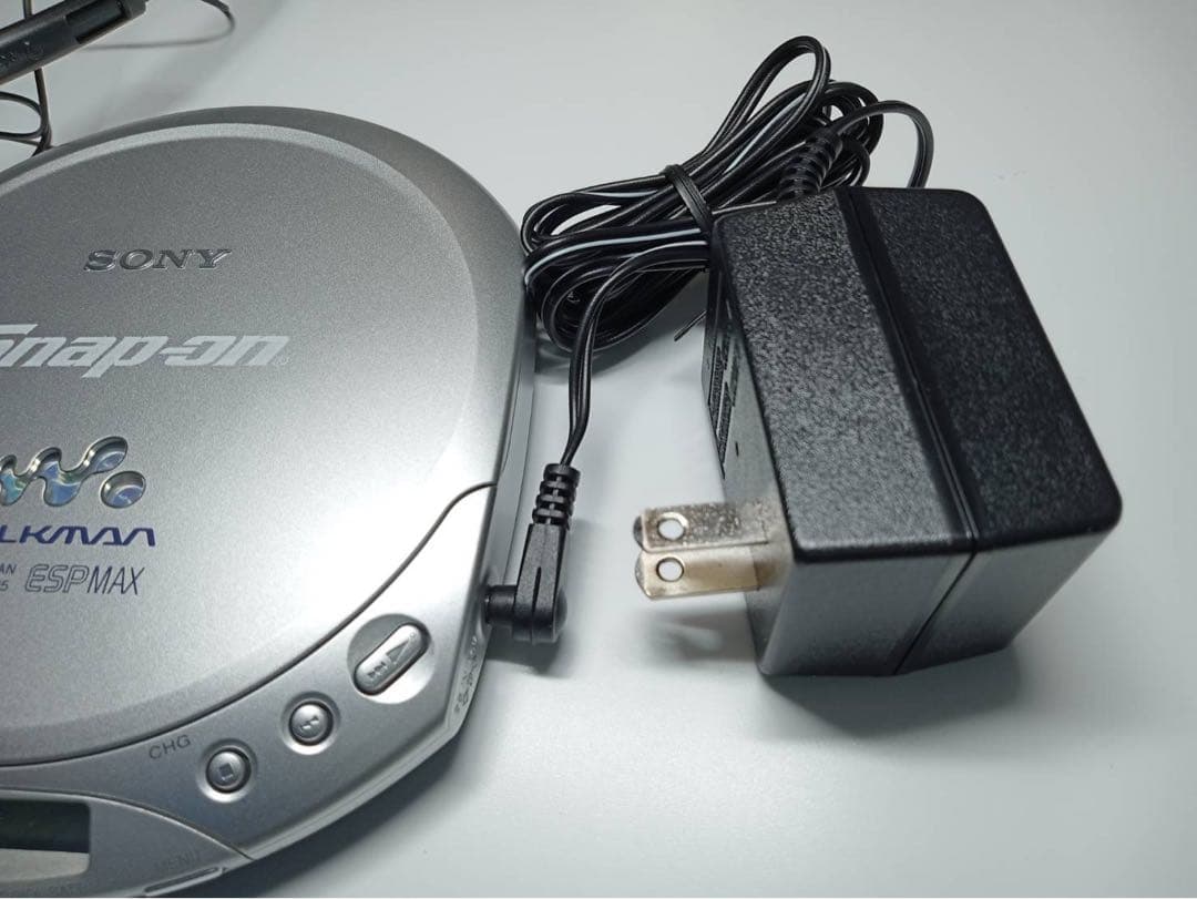 SONY Snap-on スナップオン　ポータブルCDプレーヤー D-E225