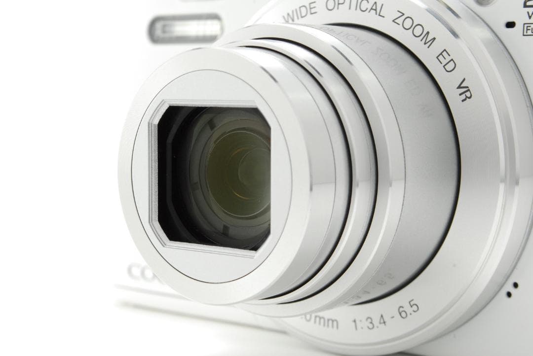 Nikon COOLPIX s7000 White 20倍光学ズーム 動作確認済