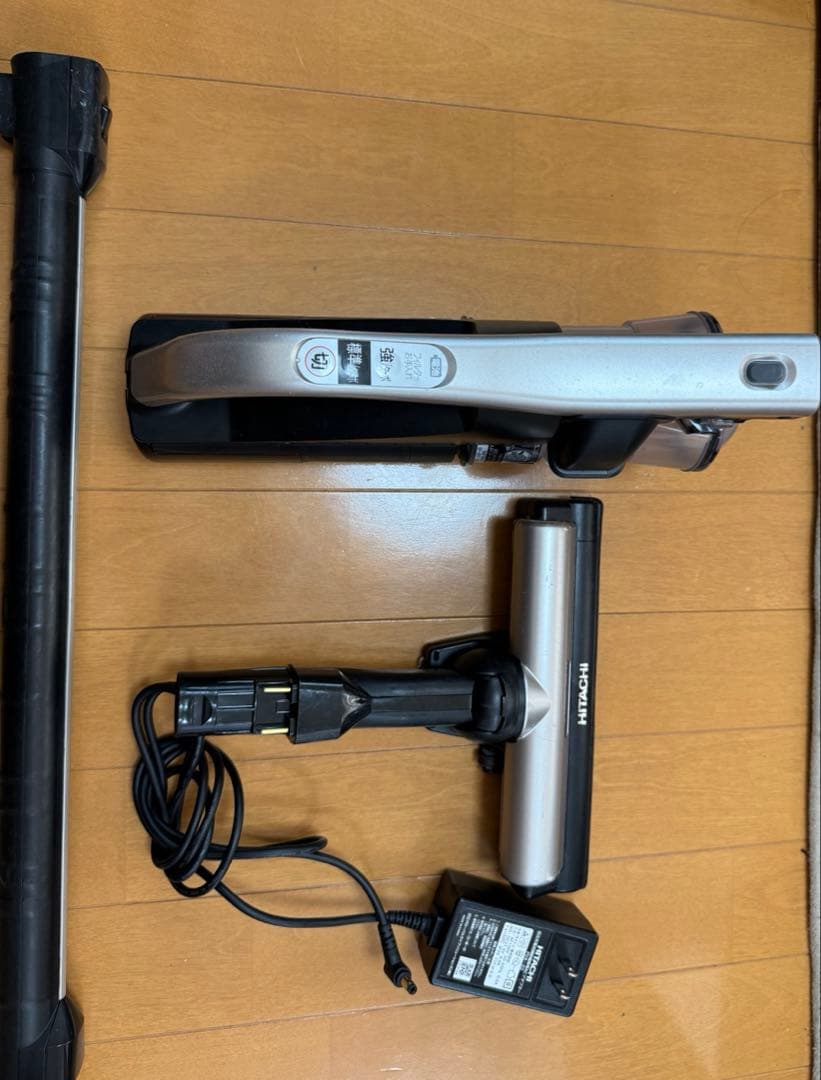 日立PV-BL2H LEDライト付きコードレスクリーナー