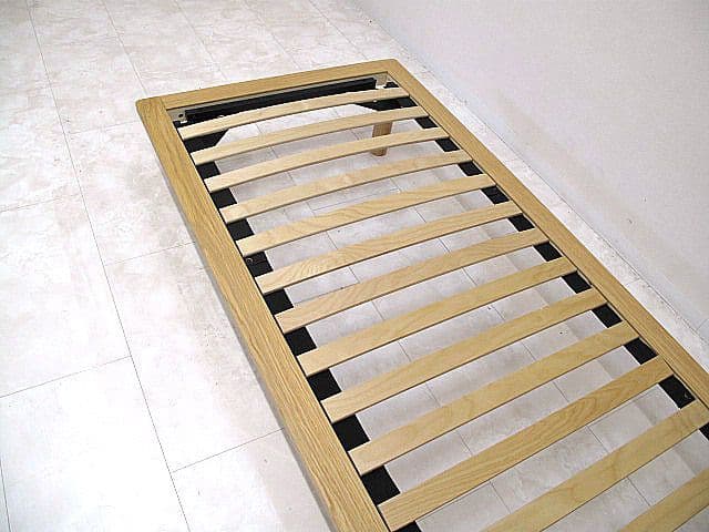 【展示品】MUJI　無印良品 セミシングルオーク材ベッドフレーム コンパクト設計