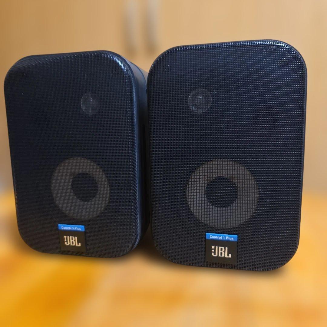 JBL Control 1 PLUS　スピーカー +MTC-201吊り金具付き