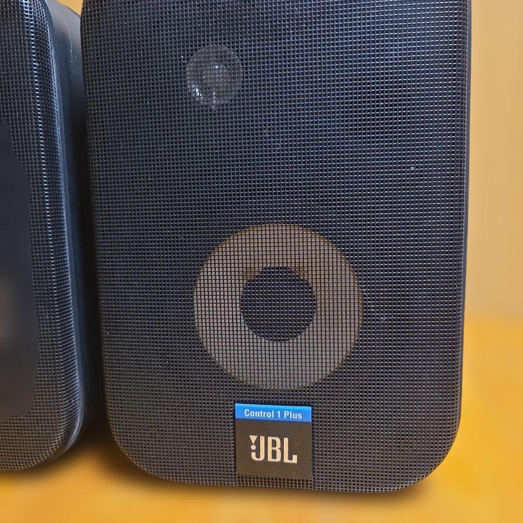 JBL Control 1 PLUS　スピーカー +MTC-201吊り金具付き
