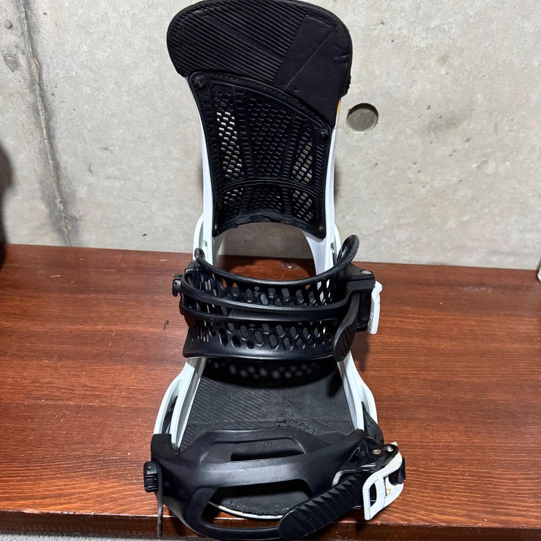 BURTON MALAVITA ホワイト スノーボードビンディング　21-22