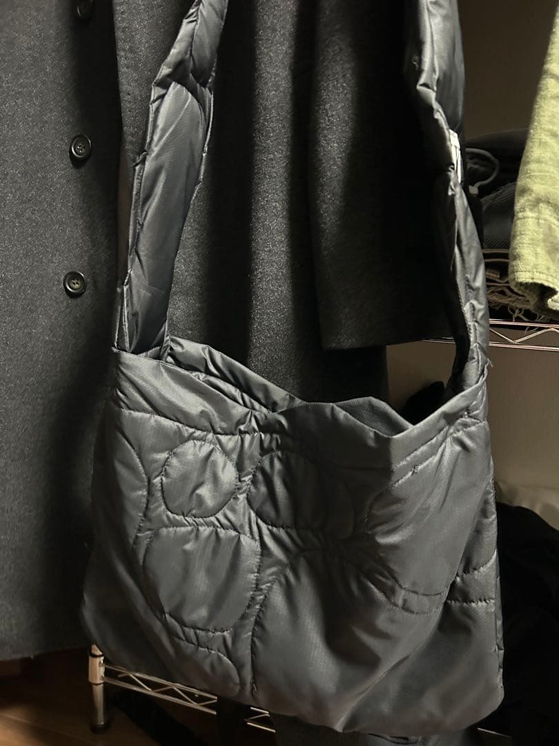 donk Quilted blob crossbody bag ポーカーズあつむ