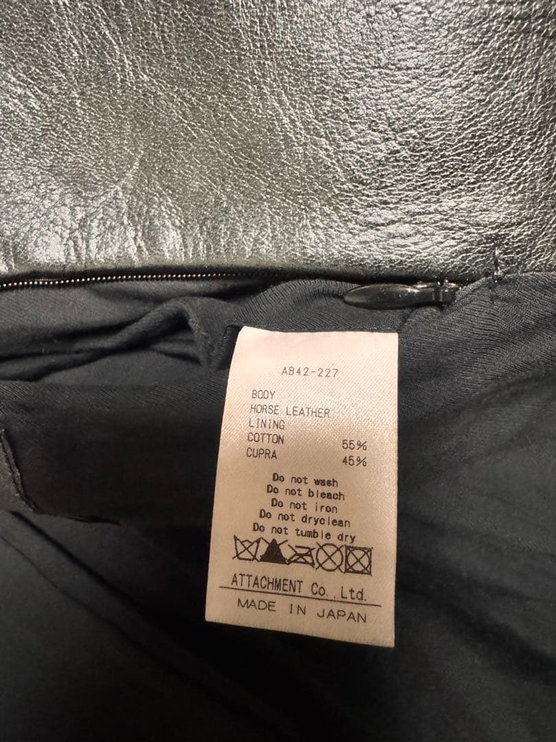 希少サイズ4 attachment レザーライダース　アタッチメント　馬革