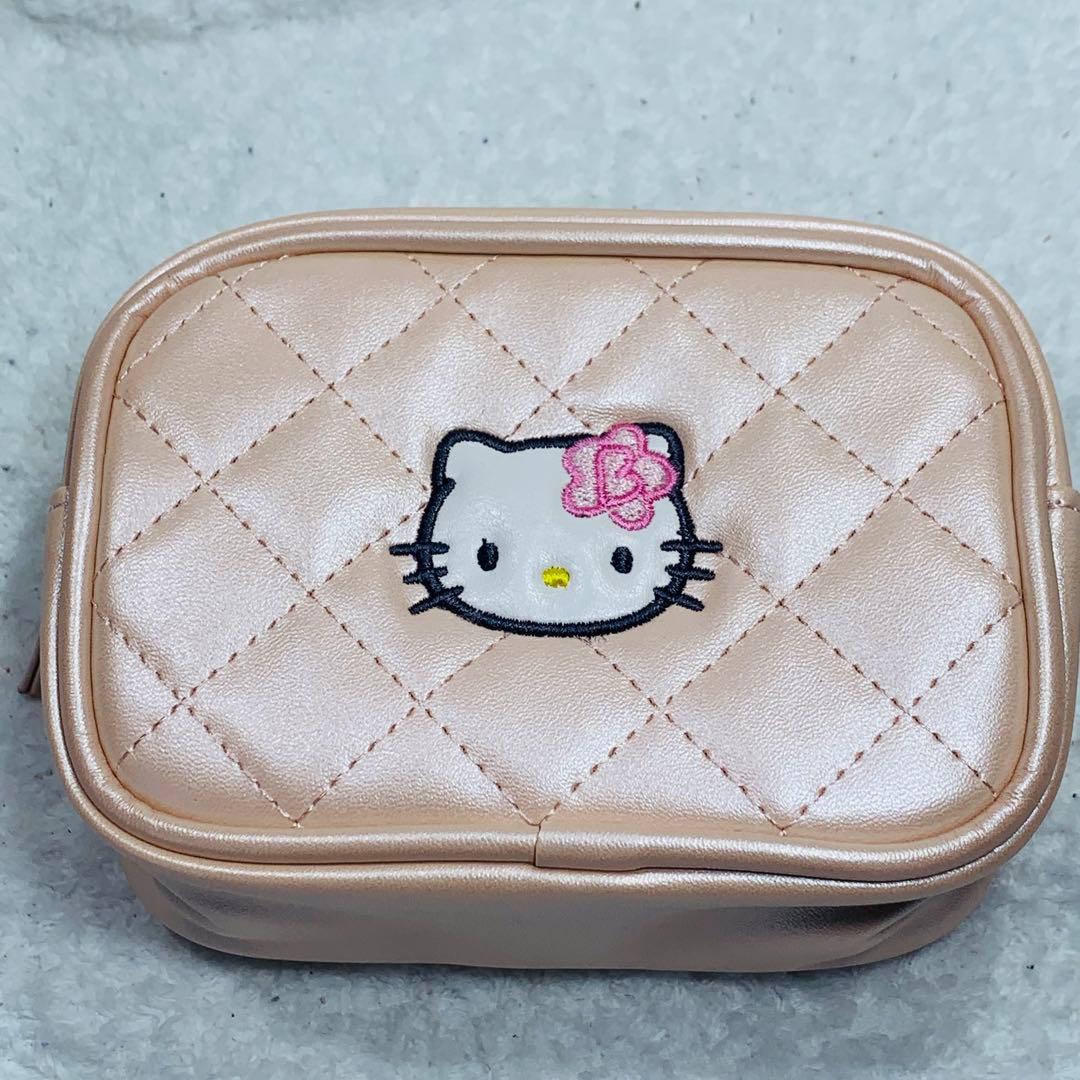 ⭐️極美品ハローキティ baby-g ピンク、ケース、箱、台、説明書、タグ付き