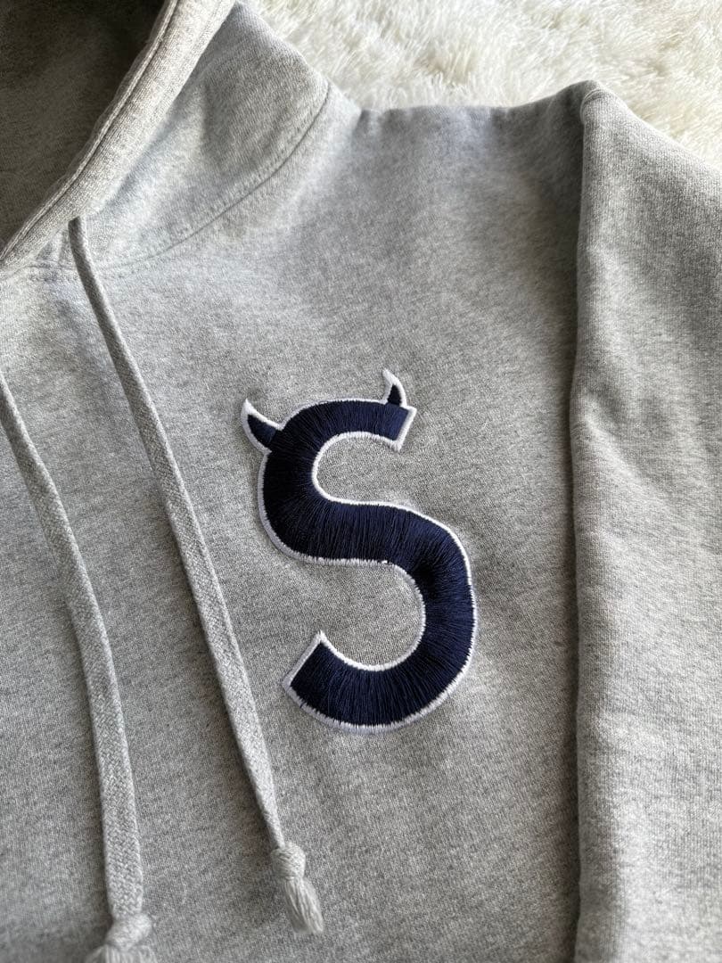 [大人気]　シュプリーム　パーカー　Sロゴ　ツノ　堀米　レア