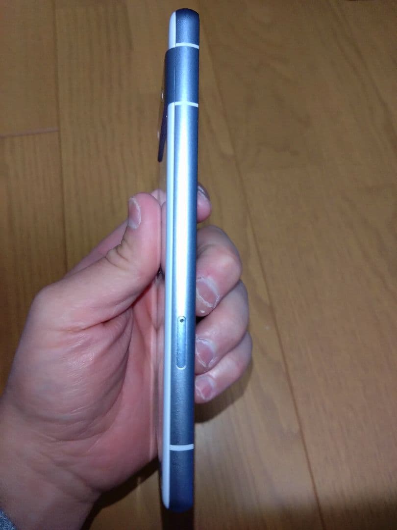 Google Pixel 7a 水色