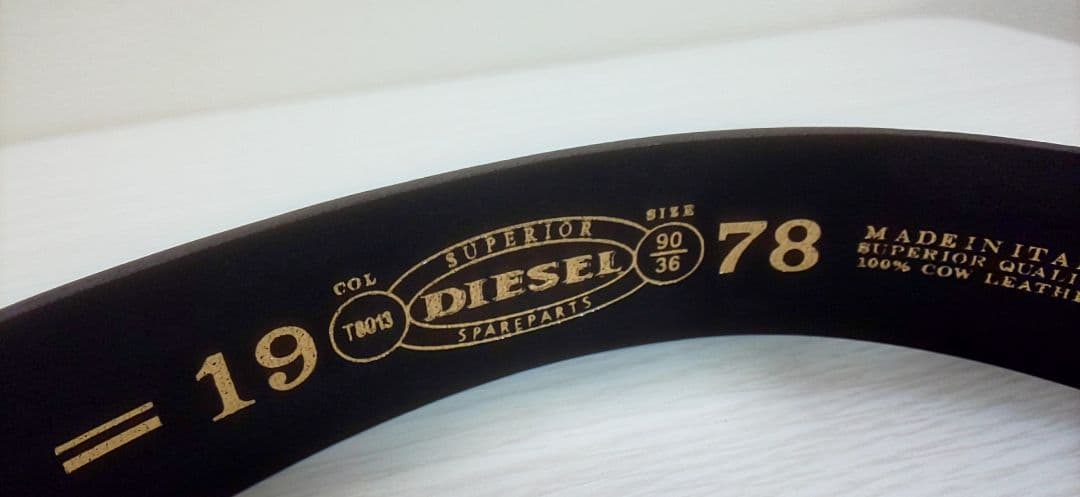 新品未使用タグ付 イタリア製 DIESEL ヴィンテージ加工 カウレザーベルト