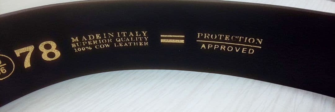 新品未使用タグ付 イタリア製 DIESEL ヴィンテージ加工 カウレザーベルト