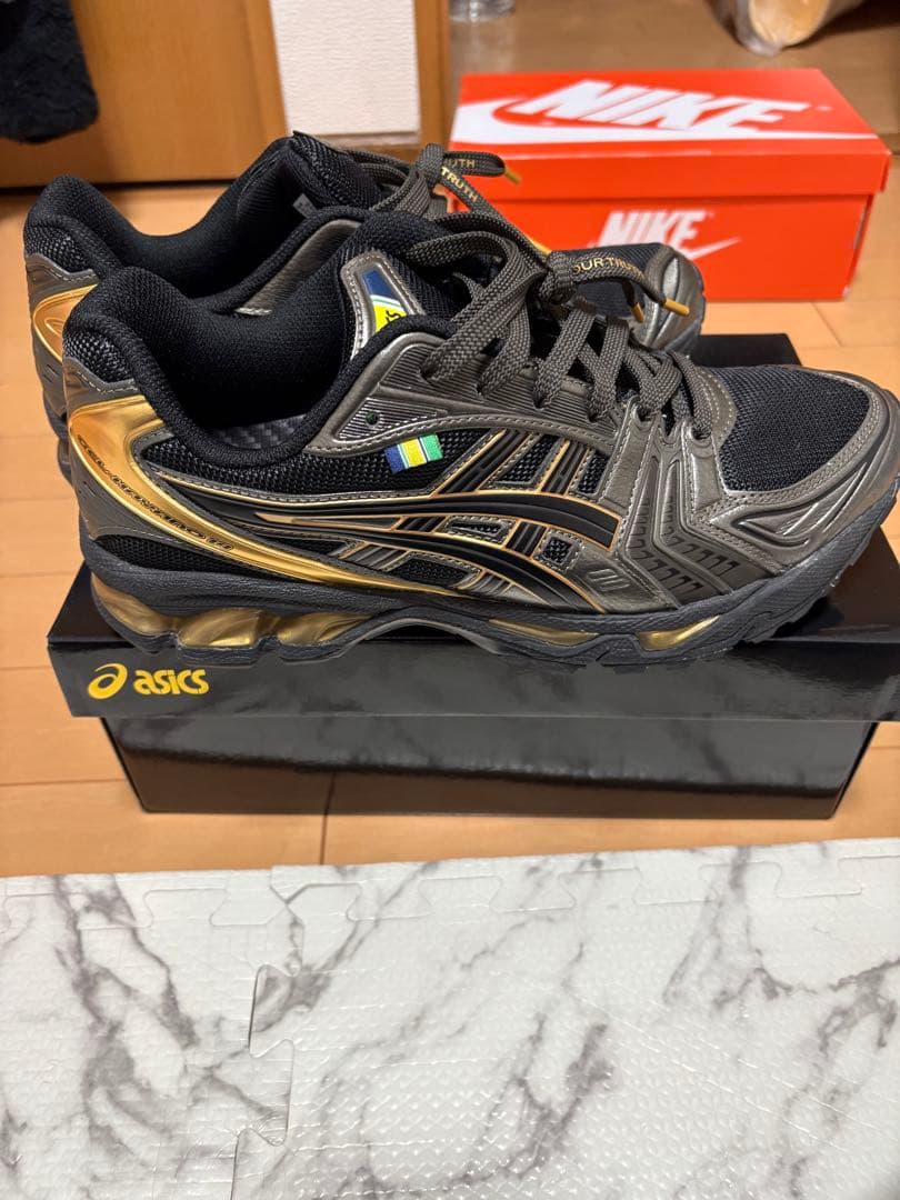 美品アシックス　ゲルカヤノ１４アイルトンセナ