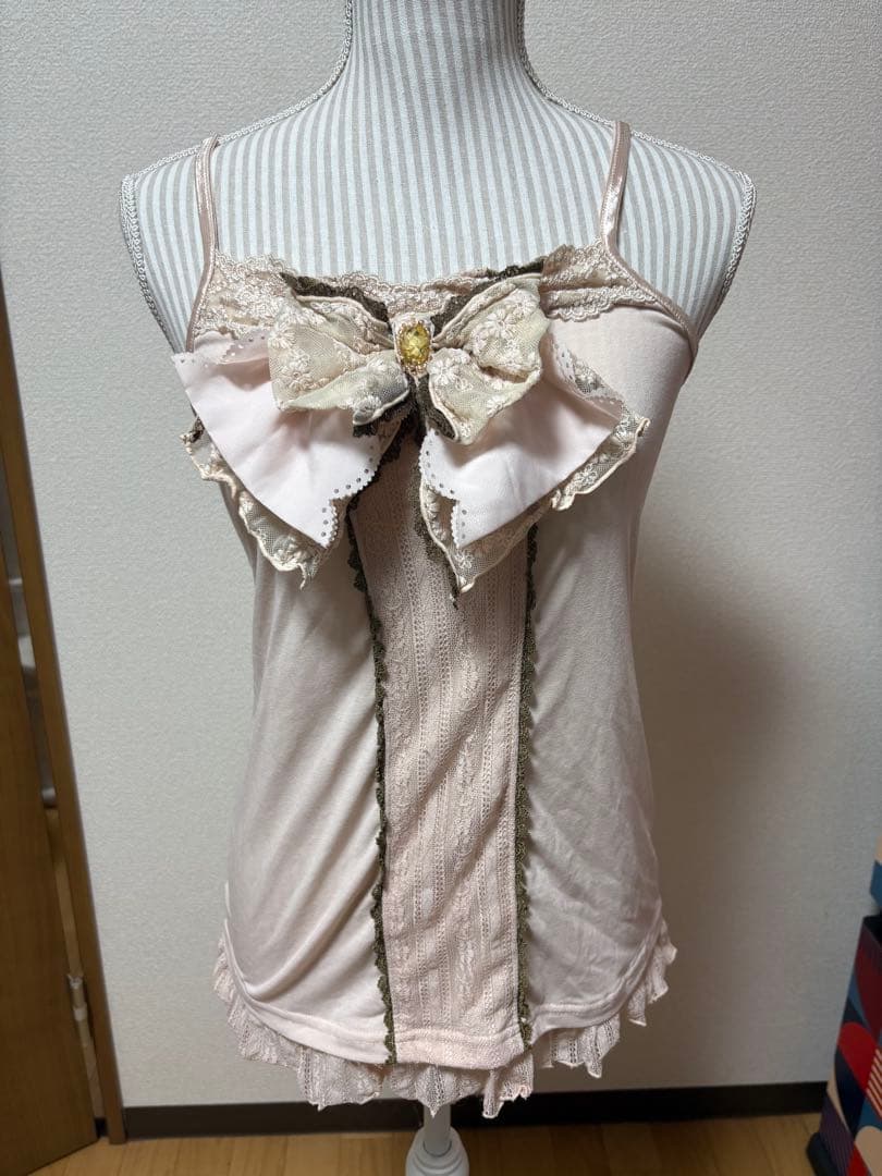 axes femme リボン付きピンクキャミソール