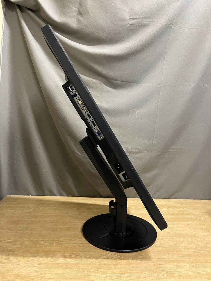 EIZO EV2460 23.8型カラー液晶モニター　内蔵スピーカー　回転機能