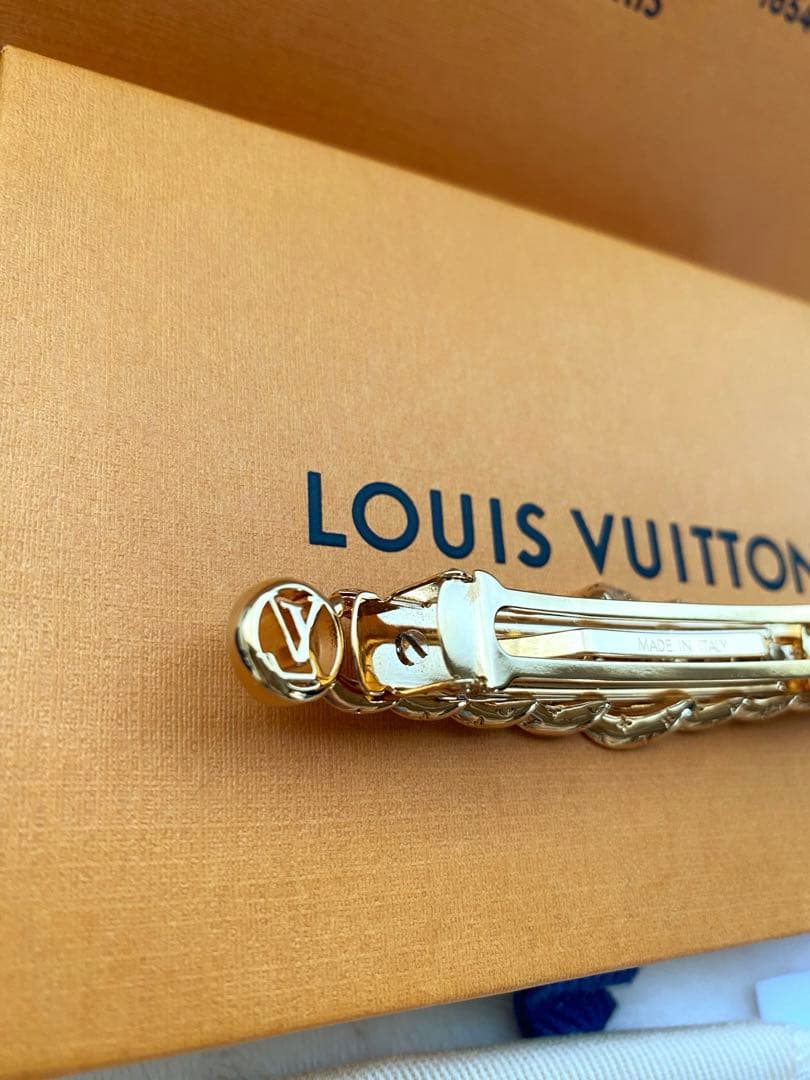 新品未使用LOUIS VUITTONバレッタアクセソワールシュブ2DM00403