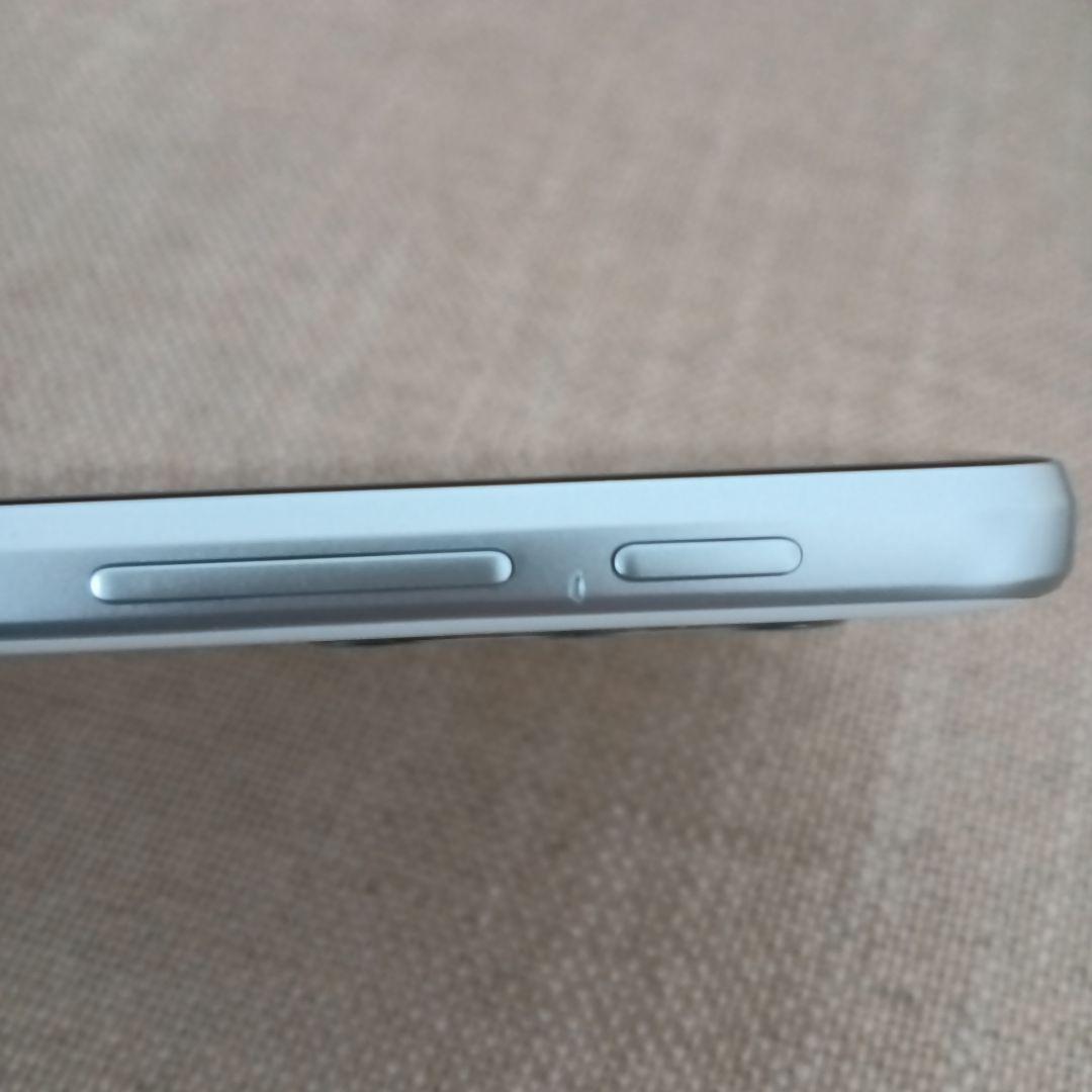 美品シムフリーmotorolaモトローラ ホワイト moto g52j 5G