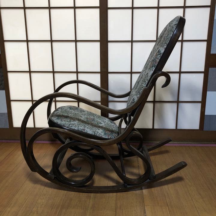 [アンティーク] ロッキングチェア　MADE IN TAIWAN