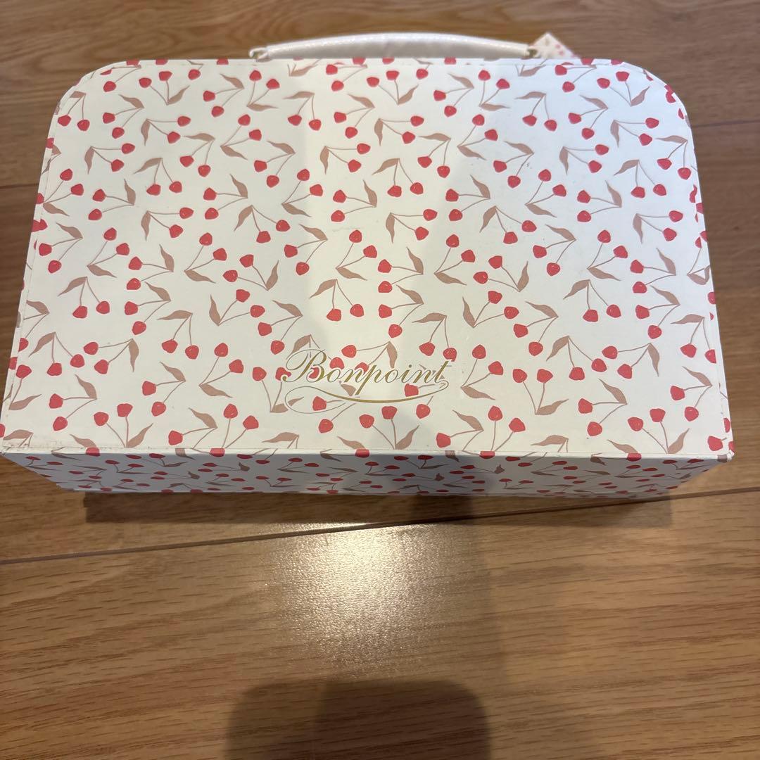 新品未使用タグ付　ボンポワン　チェリートランク　ぬいぐるみ　香水付