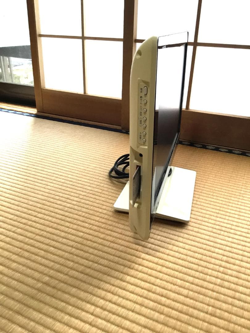 hiroshitoyokawa56 様　SHARP AQUOS LED 液晶