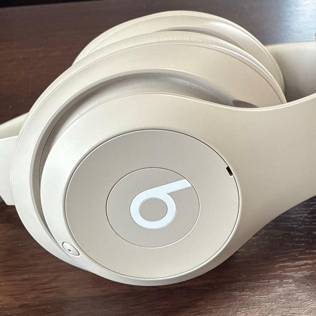 美品　Beats Studio Pro サンドストーン　AppleCare+付き