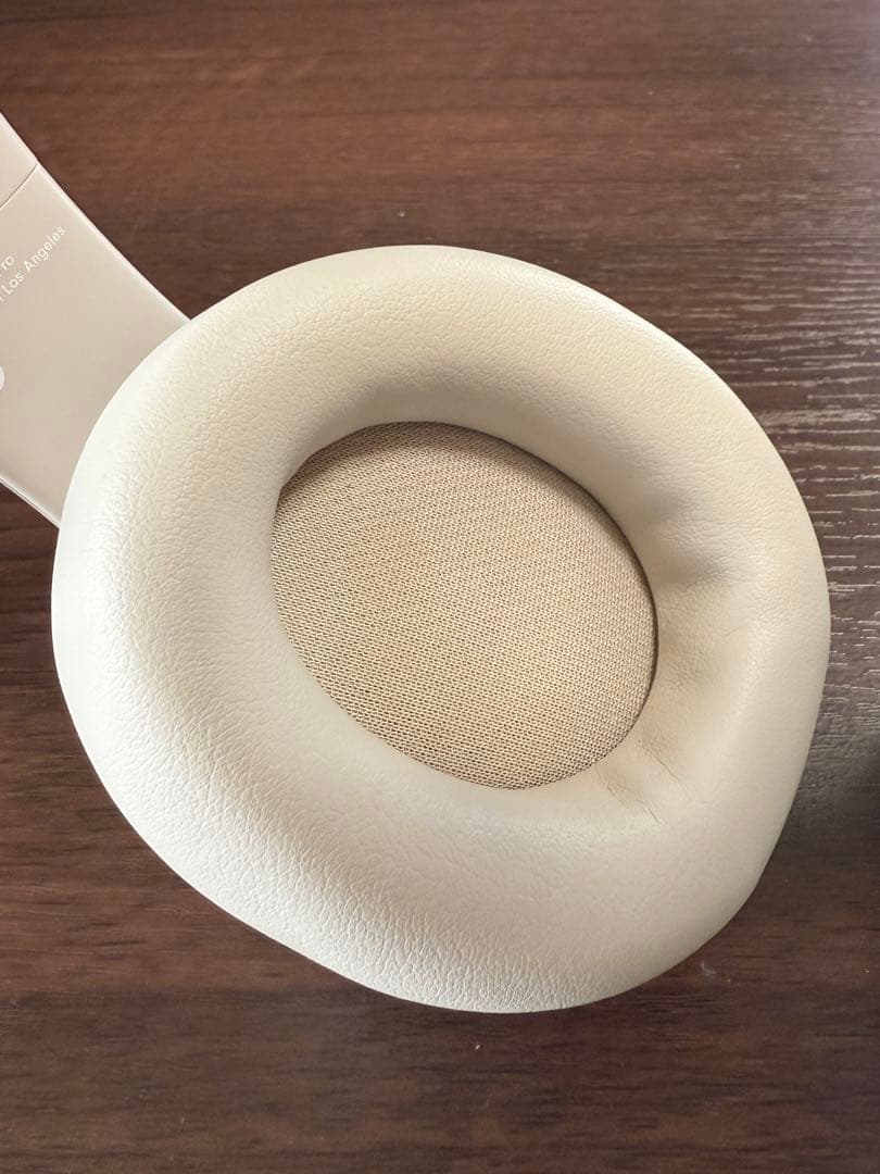 美品　Beats Studio Pro サンドストーン　AppleCare+付き