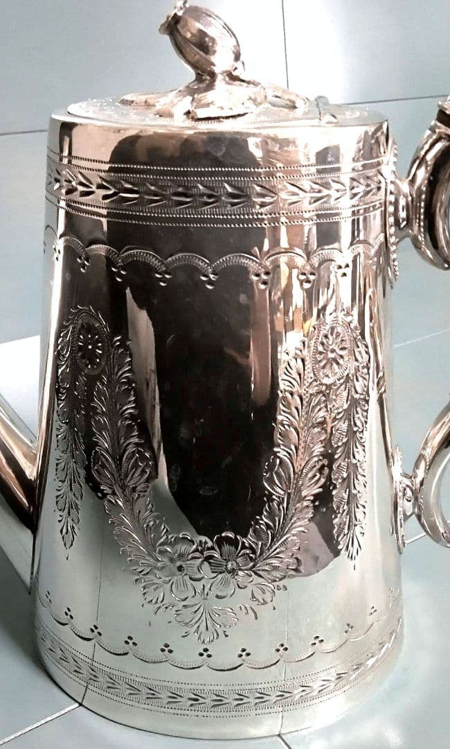 英国アンティーク　シルバーポット