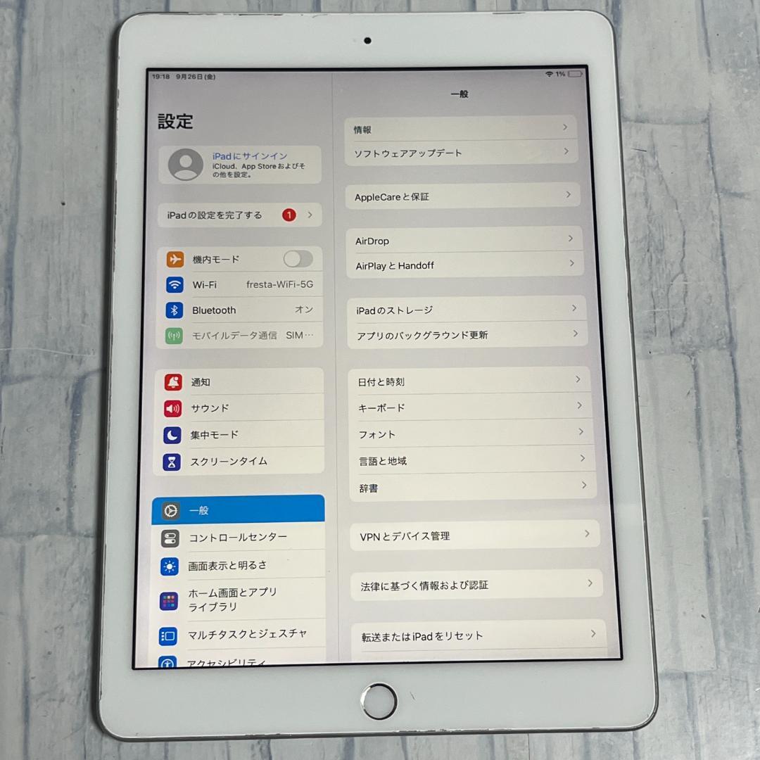 【中古動作品】iPad 第6世代 A1954 MR6P2J/A 本体
