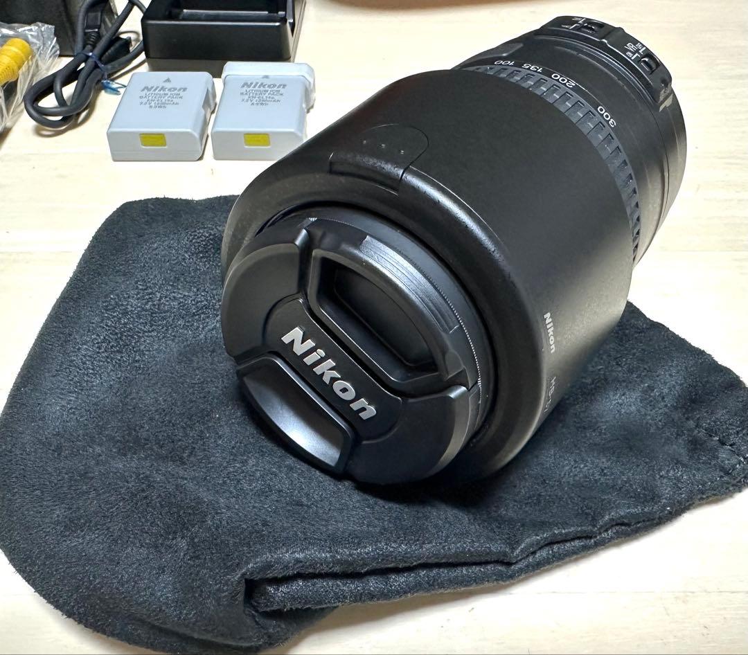 NIKON ニコン D5500 ダブルズームキット バッテリー2個 保証書付き