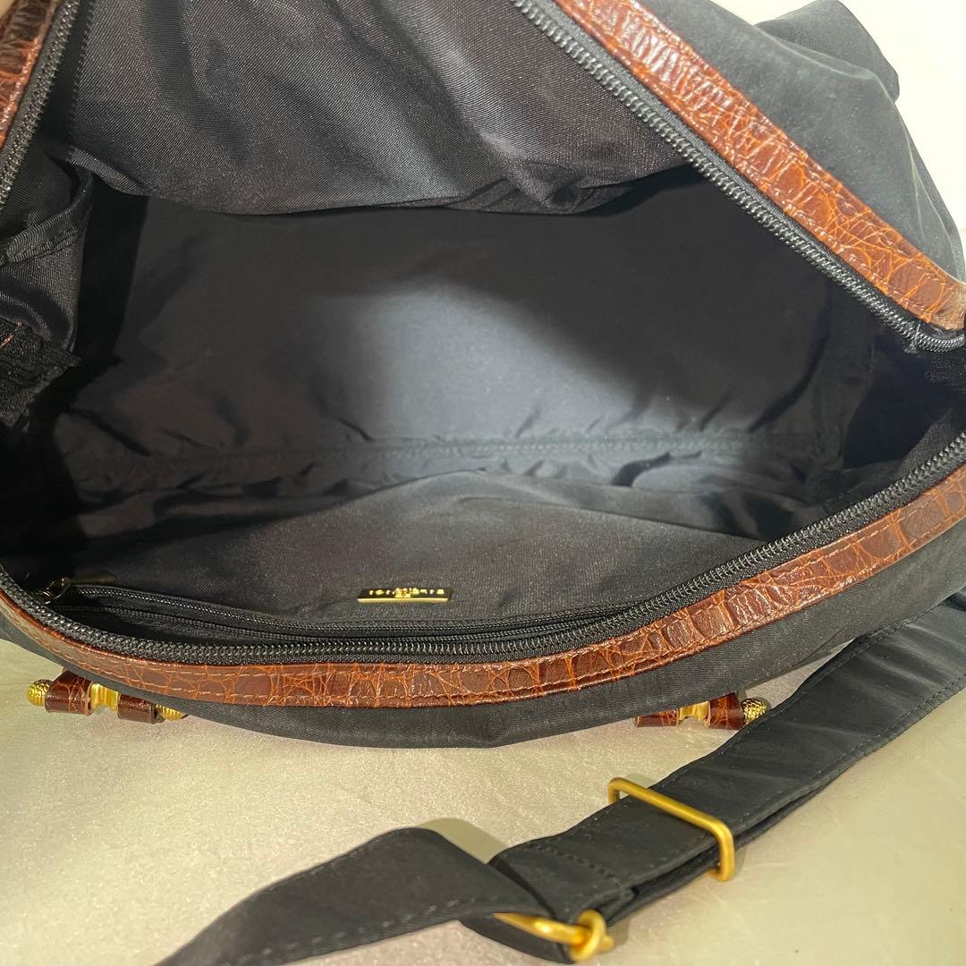 COCO ページMR−16A BALENCIAGAボストンバッグ　旅行