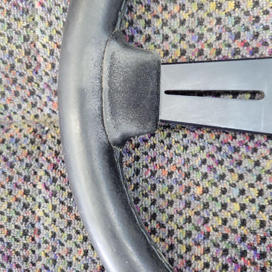 今だけ値下げ希少Nardi33パイ ステアリングホイール 3スポーク