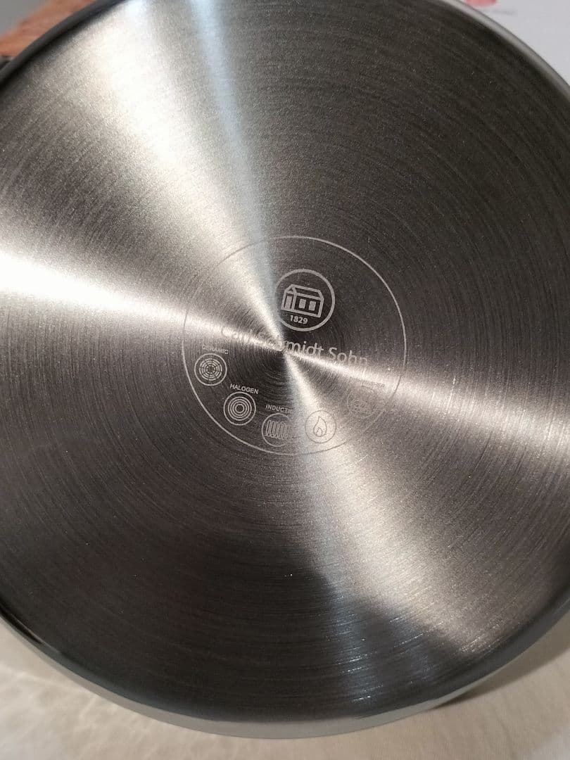 シュテルン　ドイツ　キャセロール　両手鍋　ステンレス　24ｃｍ