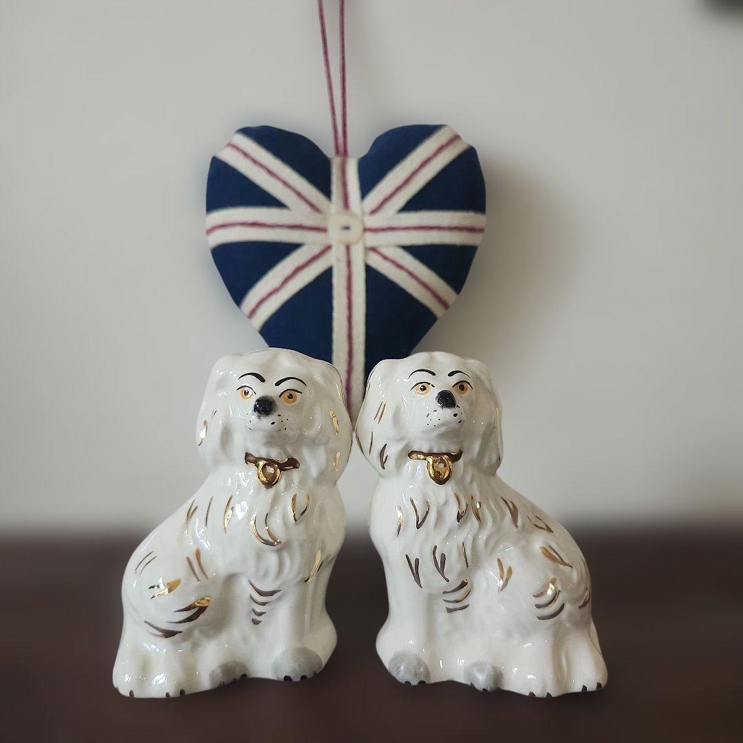 イギリス　アンティーク　スタッフォードシャードッグ マントルピースドッグ　ペア