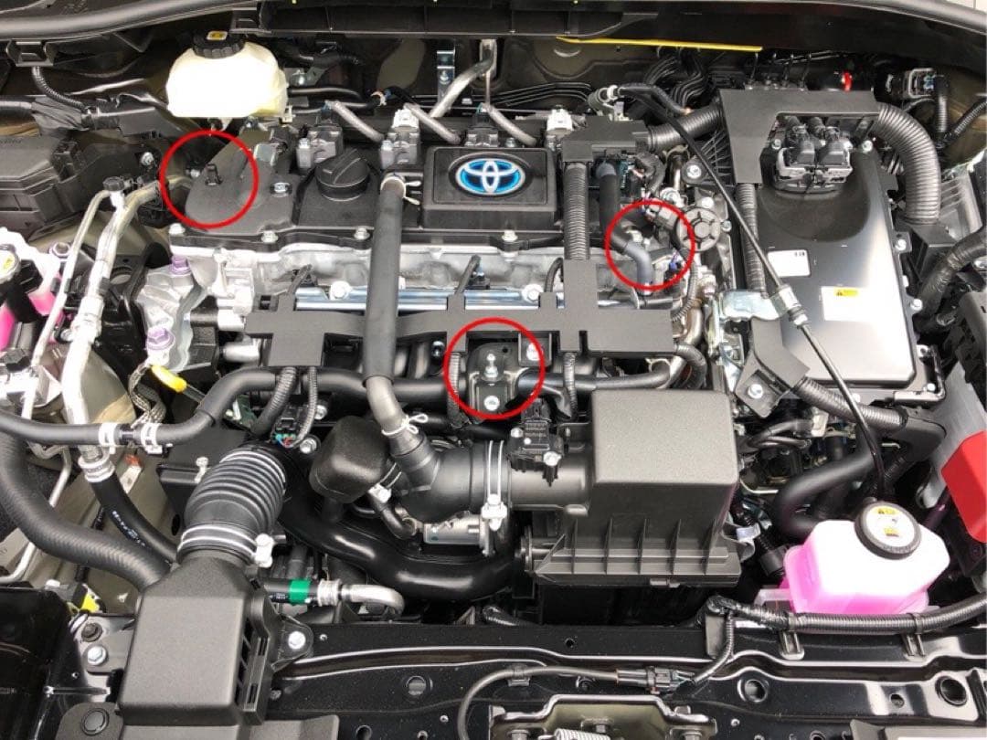 12601-37010　プリウス　50　エンジンカバー　カローラクロス　ポン付け