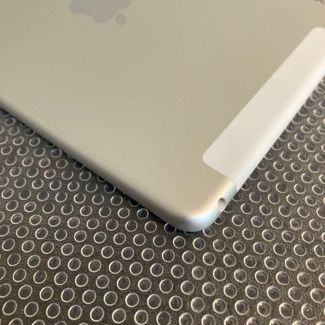 3858 美品☆電池最良好☆iPad mini4 32GB SIMフリー☆