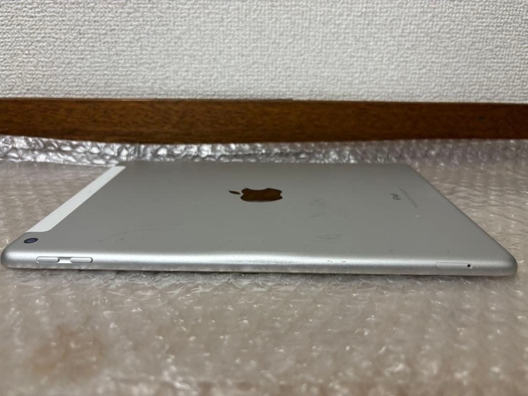 apple iPad 6世代　A1954 32GB cellular Wi-Fi