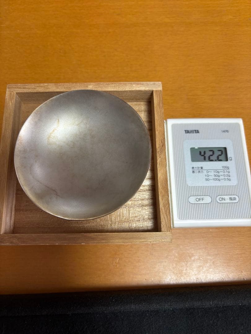 純銀の銀杯桐箱付き42.2g刻印「純銀服部製」