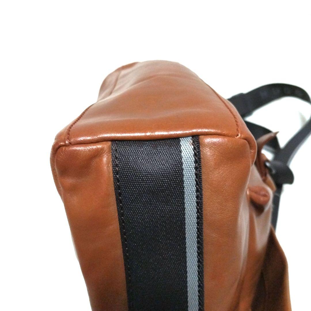 【激レア】BOSS ヒューゴボス カウスキン レザー ロゴ メッセンジャーバッグ