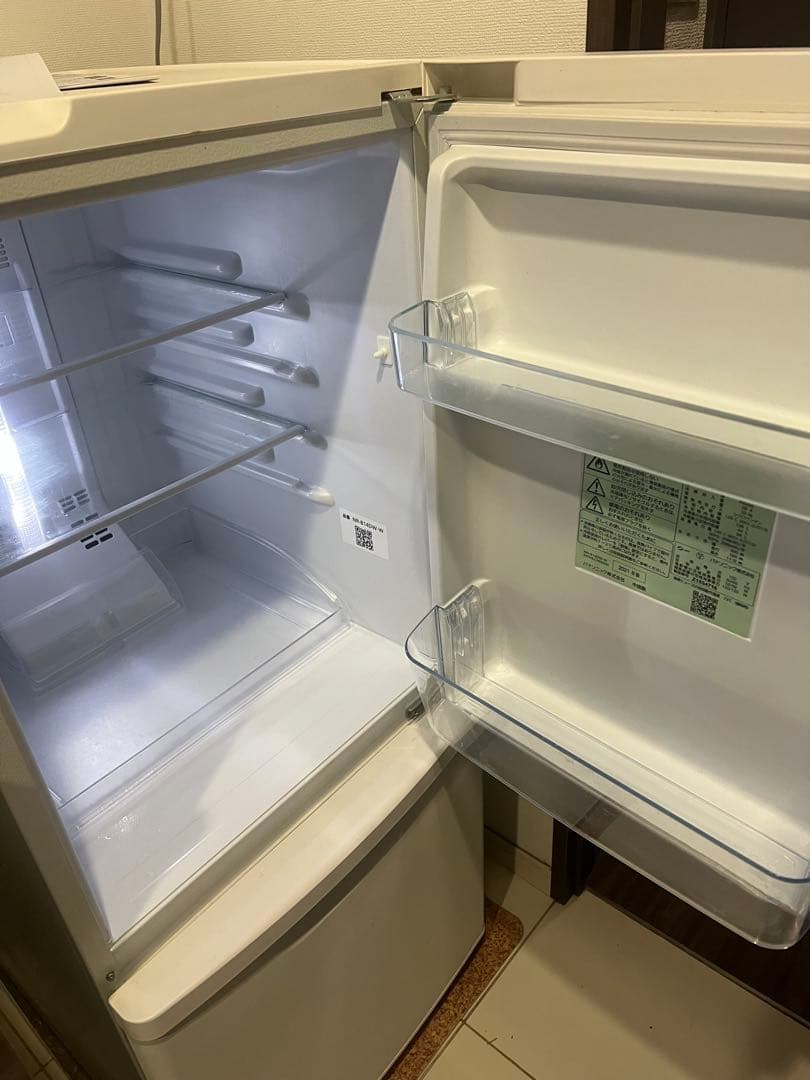 Panasonic 二ドア冷蔵庫 ホワイト　NR B14DW W