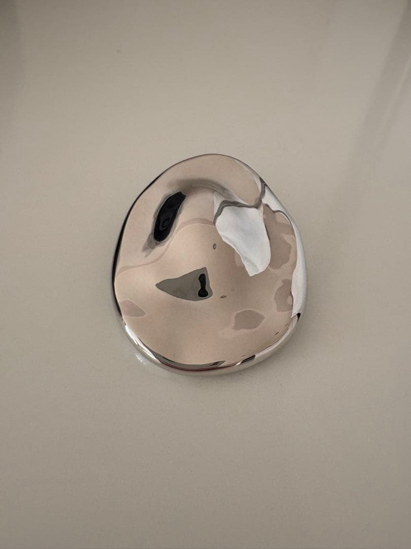 チエコプラス　ブローチ　CHIEKO+ Egg brooch シルバー