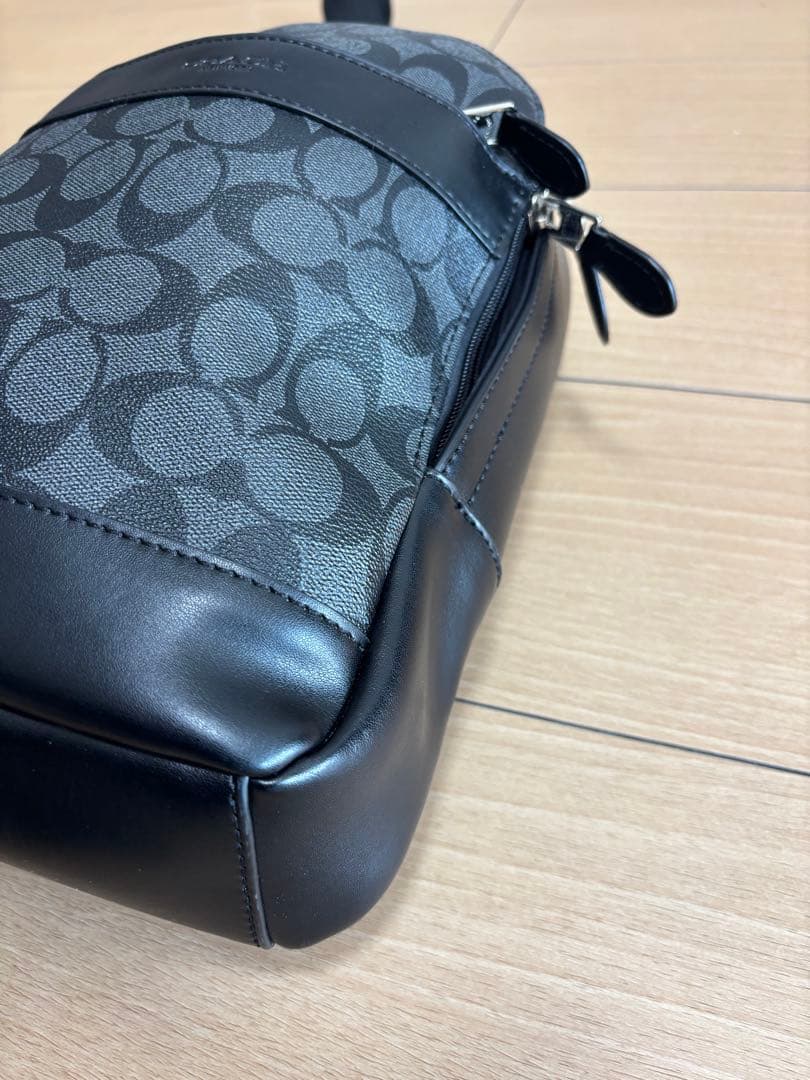 (only)COACH コーチ レザー　クロスボディバッグ