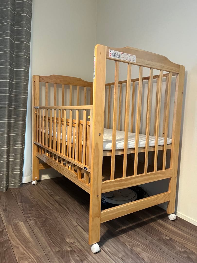 カトージ　ベビーベッド　ハイシート　ハイタイプ