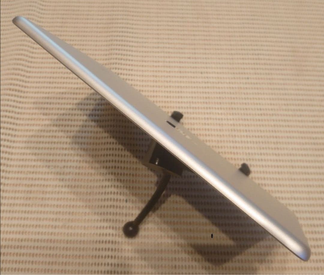 DMQW6完動品iPad第6世代(A1893)本体32GBシルバー送料込