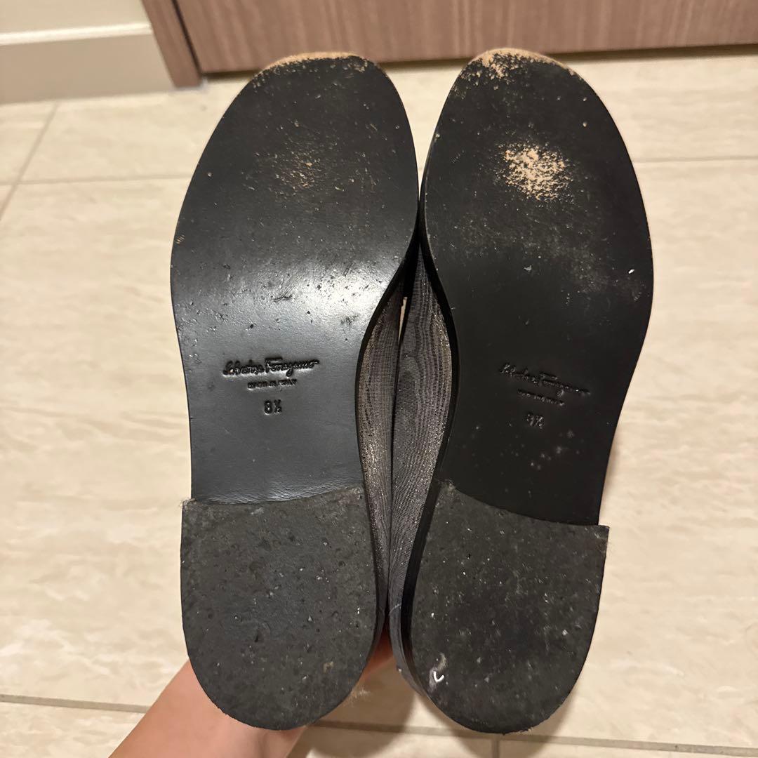 【美品レア】Ferragamo モカシン/ローファー リボン シルバー 25.5