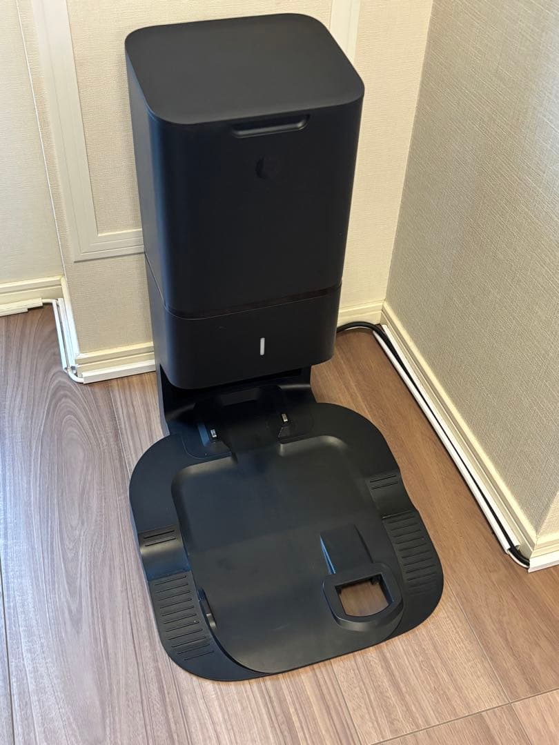 中古品　ルンバ Roomba i3+ クリーンベース付　ロボット掃除機
