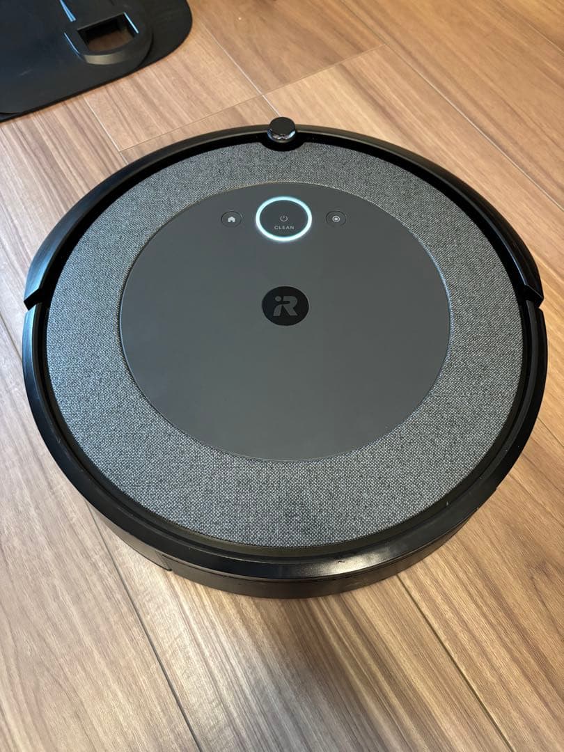 中古品　ルンバ Roomba i3+ クリーンベース付　ロボット掃除機