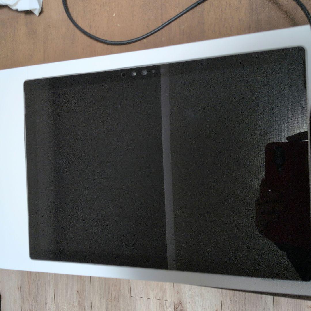 Microsoft Surface Pro 4 本体（充電器無し）