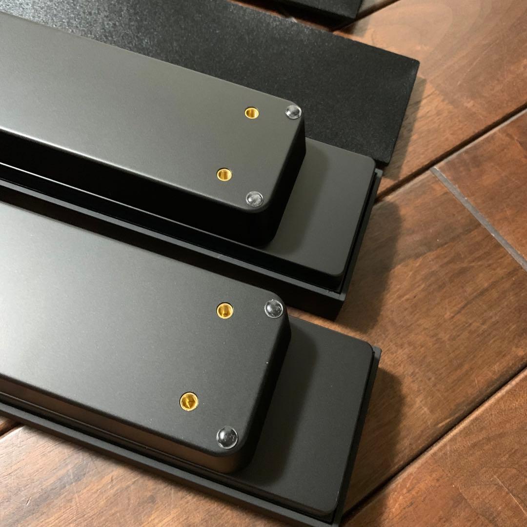 スピーカー　KURO