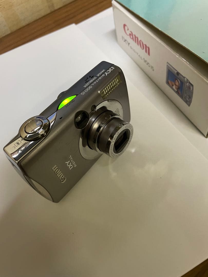 Canon IXYデジタルカメラ　大人気