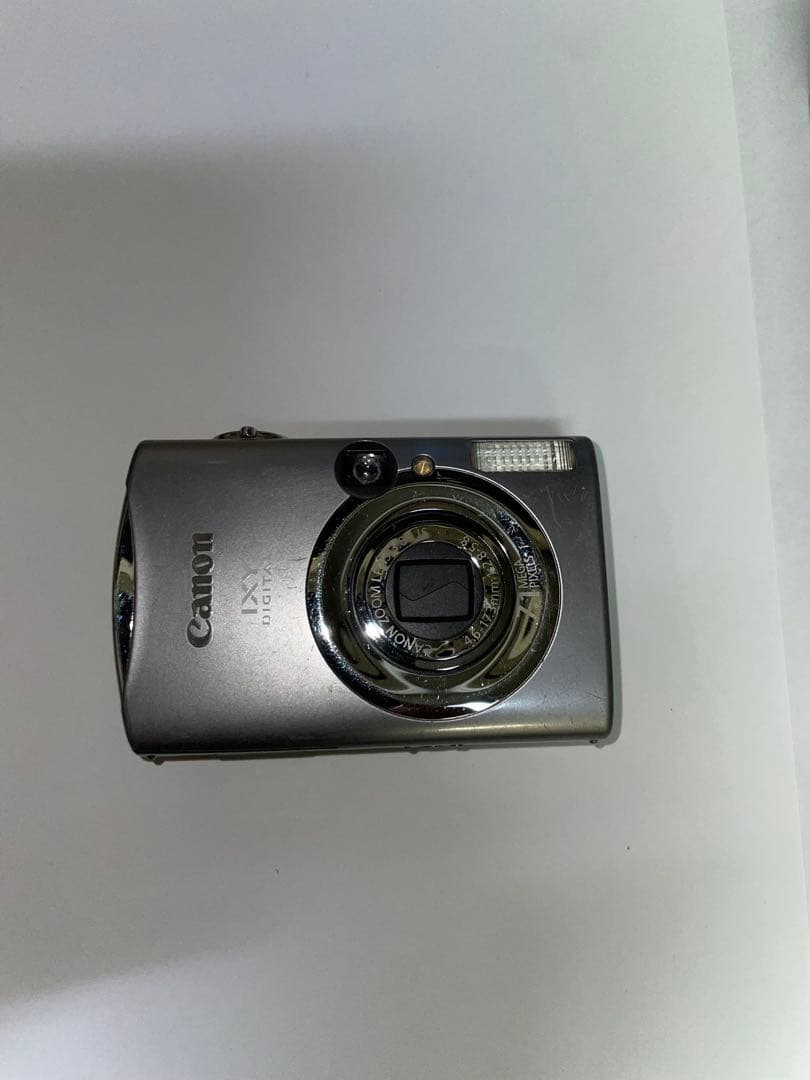 Canon IXYデジタルカメラ　大人気