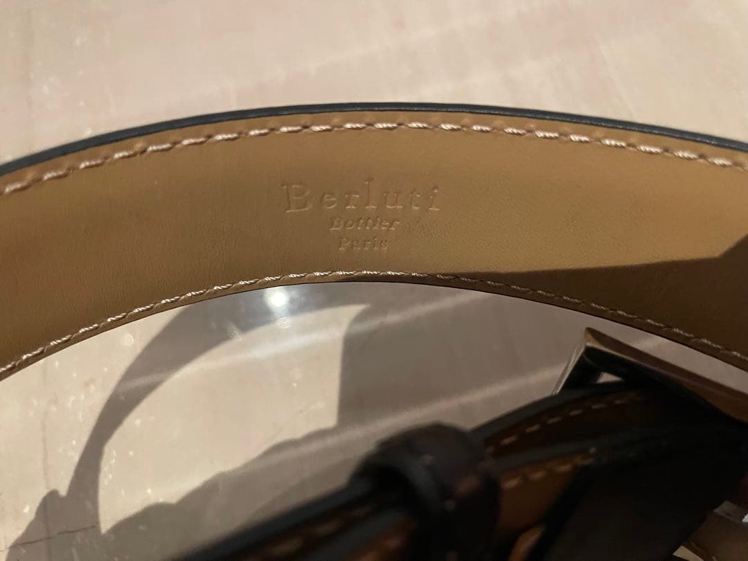 BERLUTI クラシックベルト　ヴェネチア カーフレザー　ブラック